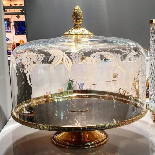 cake stand